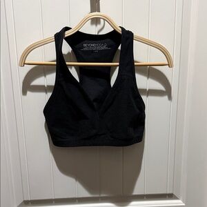 Beyond Yoga Women's Charcoal Sports Bra